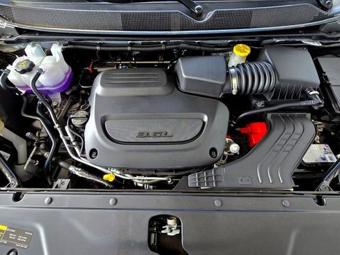 New 2026 Chrysler Pacifica Limited w/ S Appearance Package image 32