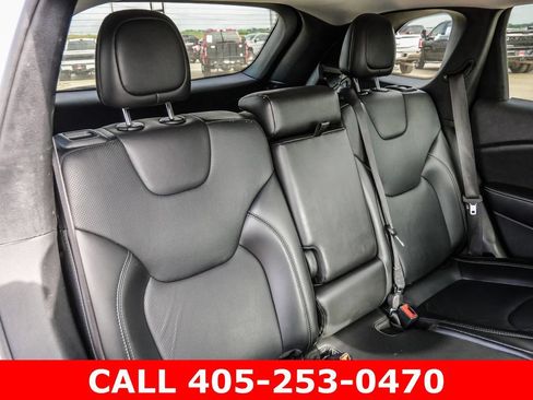 Used 2020 Jeep Cherokee Limited FWD image 40