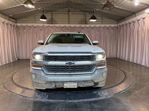 Used 2018 Chevrolet Silverado 1500 LT w/ All Star Edition image 9