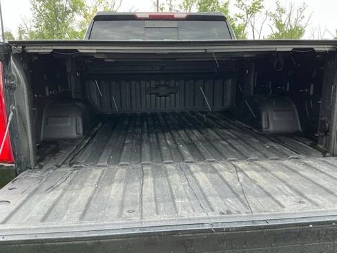 Used 2021 Chevrolet Silverado 1500 LTZ AWD/4WD image 11