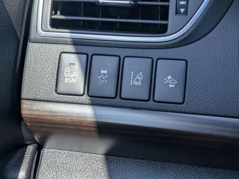 Used 2017 Toyota Camry XLE image 26