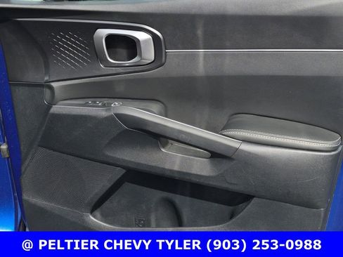 Used 2022 Kia Sorento S FWD image 12