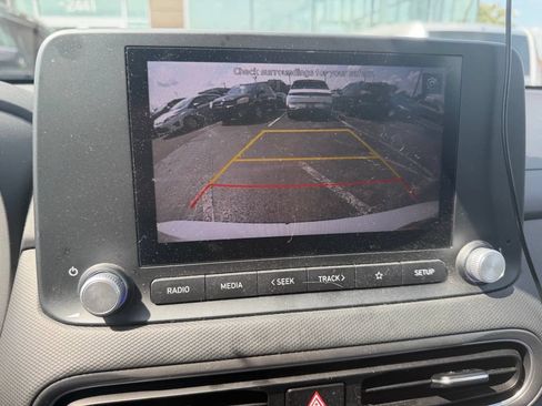 Used 2022 Hyundai Kona SEL w/ Convenience Package FWD image 11