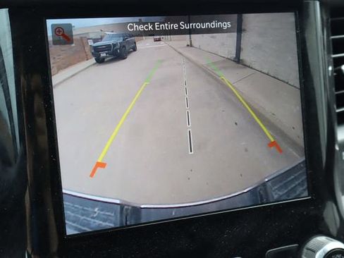 Used 2024 RAM 2500 Tradesman w/ Chrome Appearance Group AWD/4WD image 7