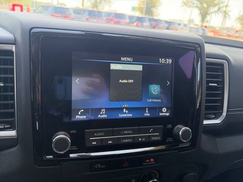 Used 2024 Nissan Frontier SV RWD image 24