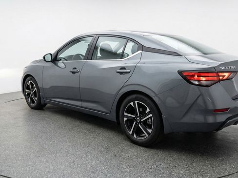 Used 2025 Nissan Sentra SV image 6