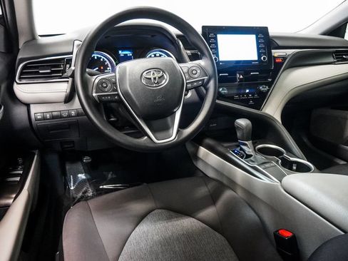 Used 2024 Toyota Camry LE w/ Convenience Package FWD image 15
