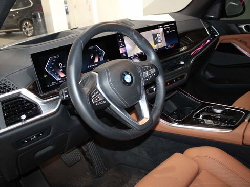 Used 2026 BMW X5 xDrive40i image 12