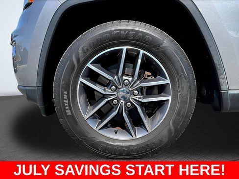 Used 2017 Jeep Grand Cherokee Limited w/ Trailer Tow Group IV AWD/4WD image 35