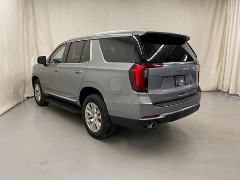 Used 2025 GMC Yukon Denali AWD/4WD image 5