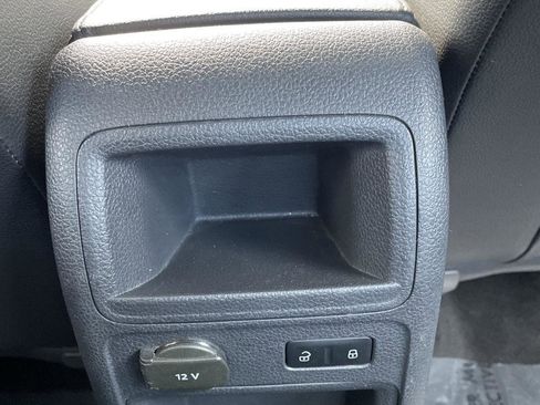 Used 2014 Volkswagen Jetta SE FWD image 23