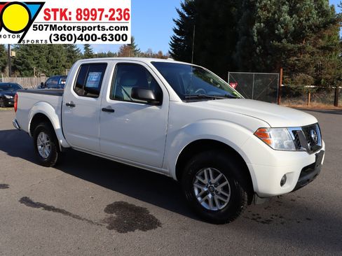 Used 2014 Nissan Frontier SV image 12
