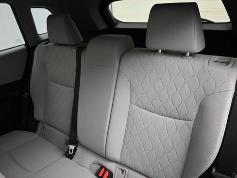 Used 2022 Toyota Corolla Cross LE w/ Moonroof Package AWD/4WD image 11