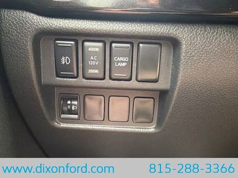 Used 2018 Nissan Titan Platinum Reserve AWD/4WD image 18