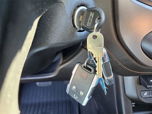 Used 2022 GMC Canyon AT4 image 25