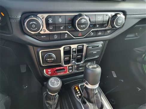 New 2026 Jeep Wrangler Unlimited Rubicon w/ Safety Group image 25