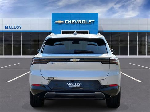 Used 2024 Chevrolet Equinox EV LT image 3