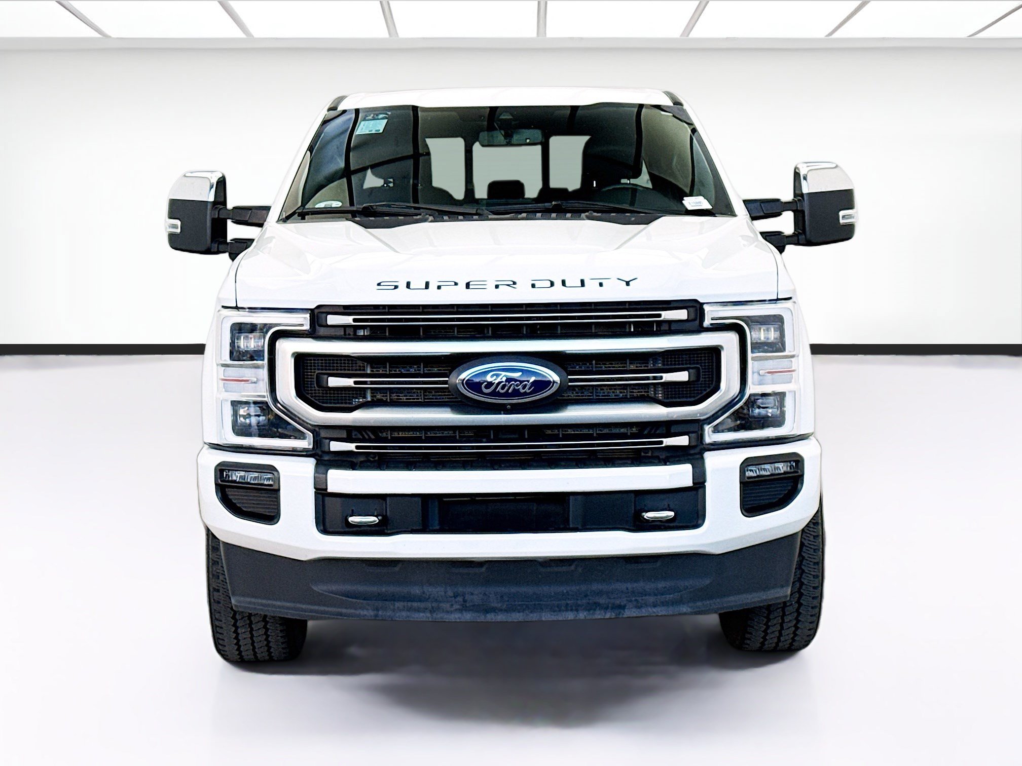 Used 2021 Ford F350 Platinum w/ FX4 Off-Road Package AWD/4WD image 2