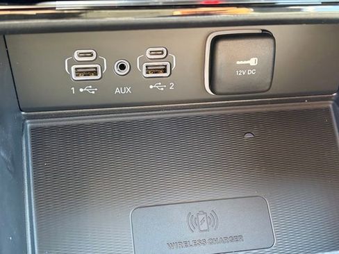 New 2025 Jeep Grand Cherokee Altitude image 23