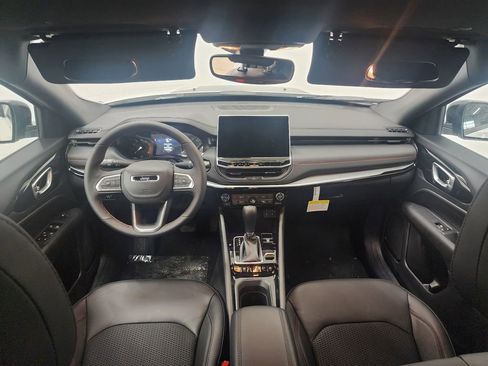 New 2026 Jeep Compass Trailhawk image 16