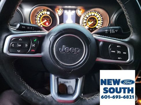 Used 2020 Jeep Gladiator Sport w/ Quick Order Package 24S image 13