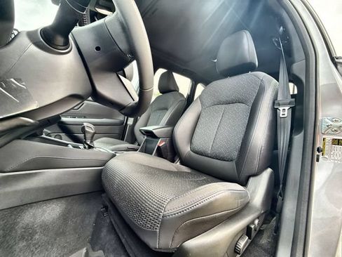 Certified 2025 Subaru Forester Premium AWD/4WD image 11