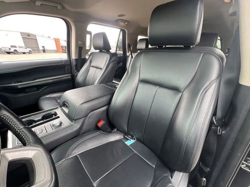 Used 2024 Ford Expedition XLT AWD/4WD image 25