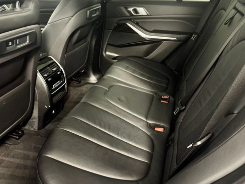 Used 2019 BMW X5 xDrive40i w/ Convenience Package AWD/4WD image 15