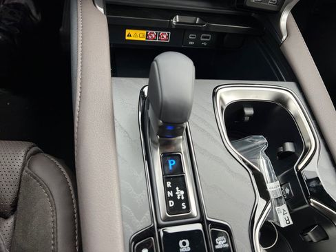 New 2026 Lexus RX 450h AWD image 21