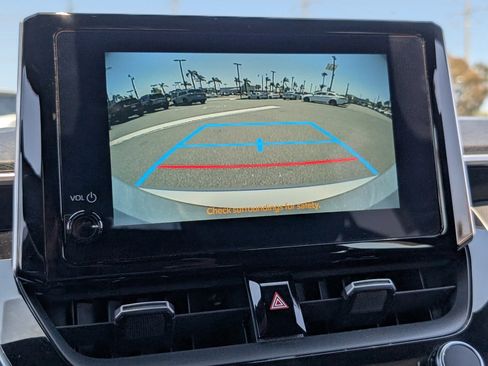 Used 2025 Toyota Corolla SE FWD image 6