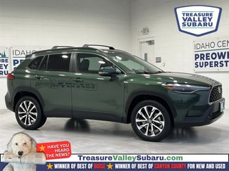 Used 2022 Toyota Corolla Cross XLE video 1