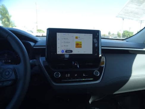 Used 2026 Toyota Corolla Cross LE image 27