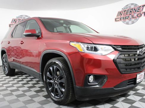 Used 2021 Chevrolet Traverse RS w/ LPO, Floor Liner Package AWD/4WD image 9