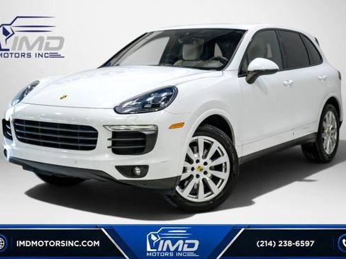Used 2017 Porsche Cayenne AWD/4WD image 1
