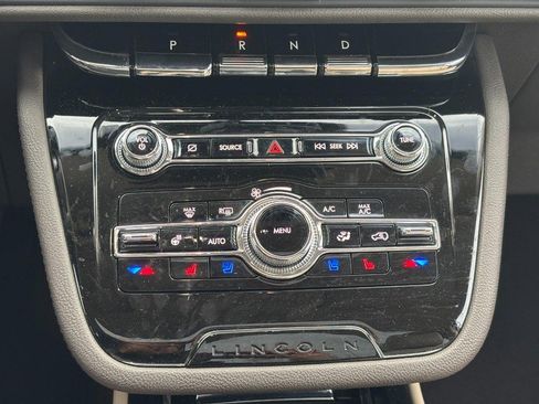 Certified 2022 Lincoln Corsair FWD w/ Premium Package image 23