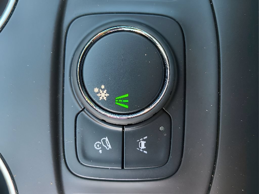 Used 2023 GMC Terrain SLT FWD image 21
