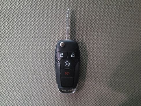 Used 2018 Ford F150 XLT w/ Equipment Group 302A Luxury image 32