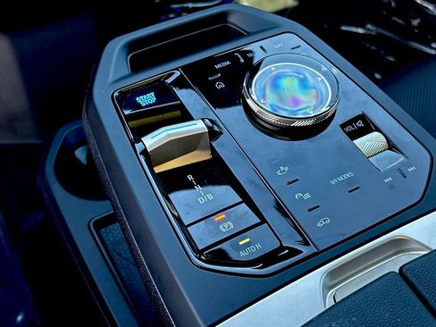 Used 2024 BMW iX M60 image 22