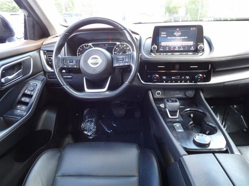 Used 2021 Nissan Rogue SV w/ Premium Package image 15