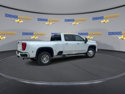 New 2026 Chevrolet Silverado 3500 High Country w/ High Country Premium Package AWD/4WD image 9