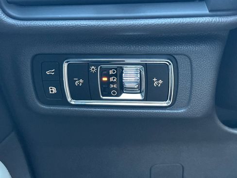 Used 2024 Lincoln Corsair Grand Touring w/ Equipment Group 301A image 31