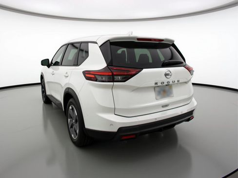 Used 2025 Nissan Rogue SV FWD image 6