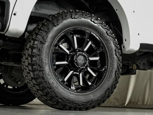 Used 2024 Ford F350 Limited w/ FX4 Off-Road Package AWD/4WD image 59