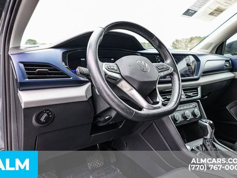 Used 2022 Volkswagen Taos SE image 27