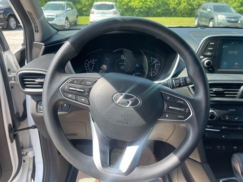 Used 2019 Hyundai Santa Fe SEL FWD image 10