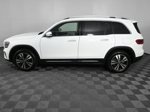 Used 2025 Mercedes-Benz GLB 250 image 3