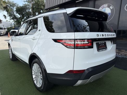 Used 2017 Land Rover Discovery HSE AWD/4WD image 4