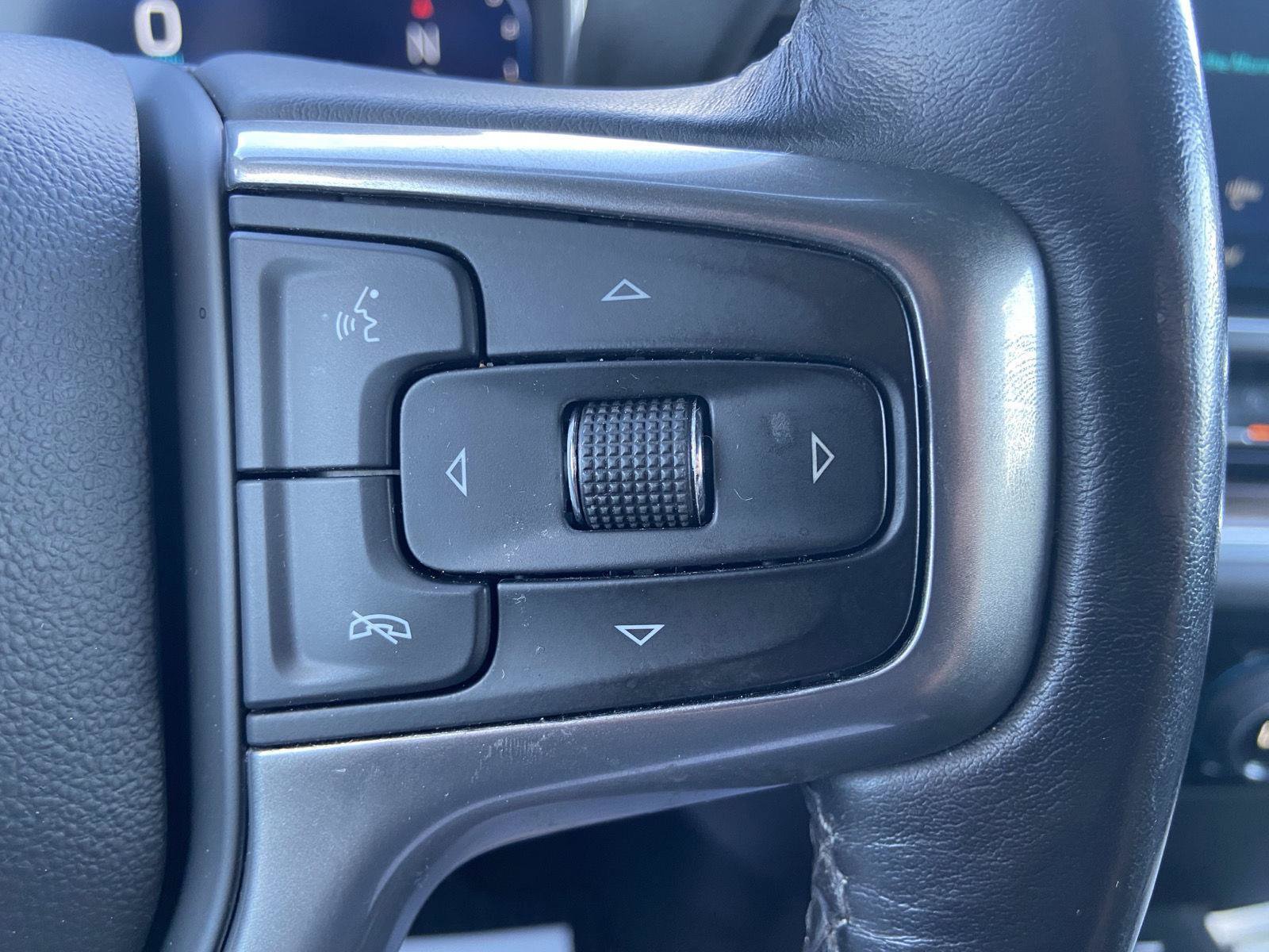 Used 2022 Chevrolet Silverado 1500 RST AWD/4WD image 30