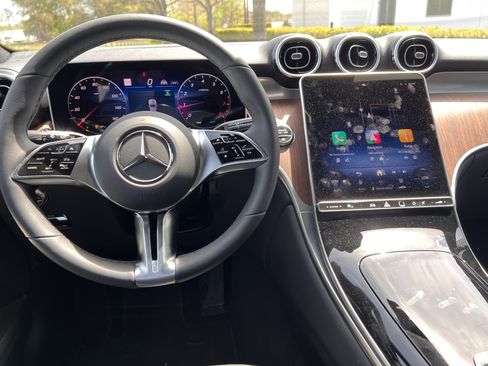 Certified 2025 Mercedes-Benz GLC 300 4MATIC image 30