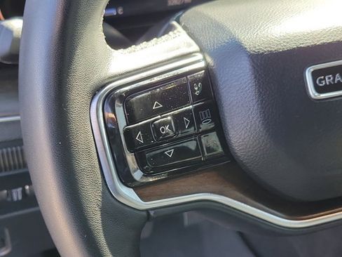 Used 2023 Jeep Grand Wagoneer 4WD w/ Flexible Seating Group image 26